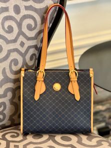 Shoulder Tote