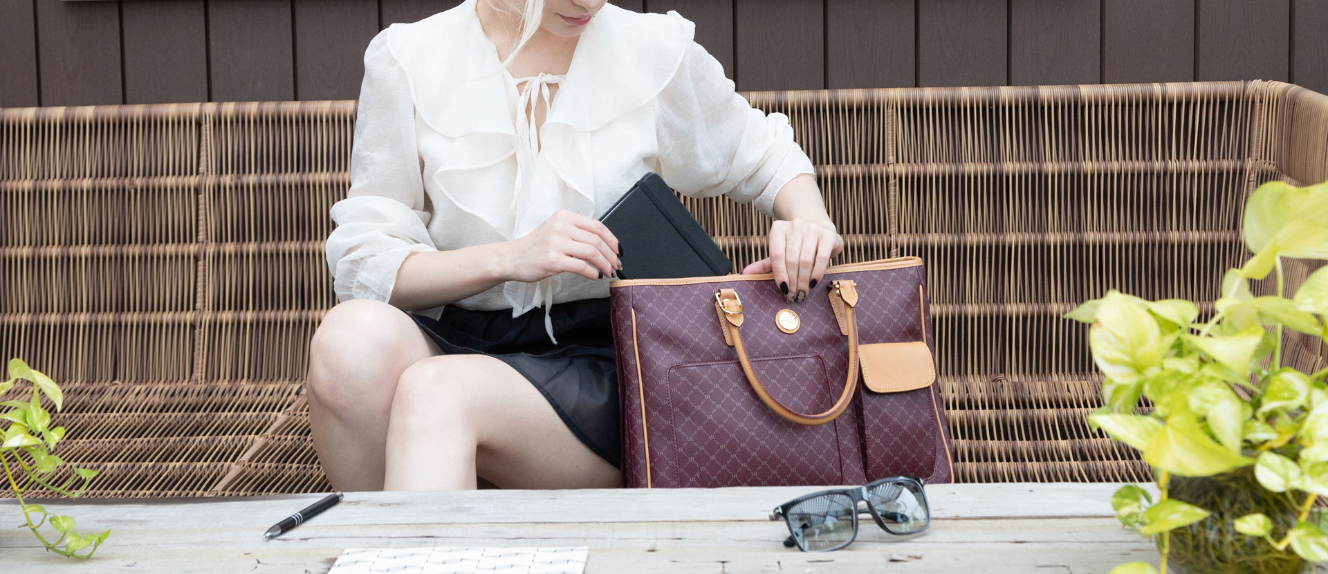 Rioni Maestro - Signature (burgundy) Teacher's Bag