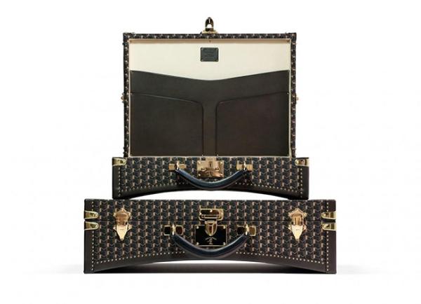 Moynat is Taking the Handbag Scene by Storm