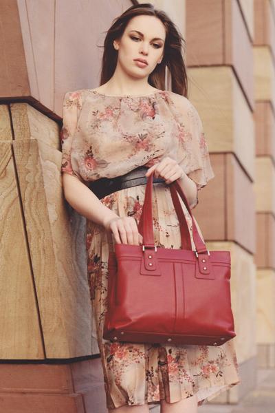 The Right Bag for Your Body Shape