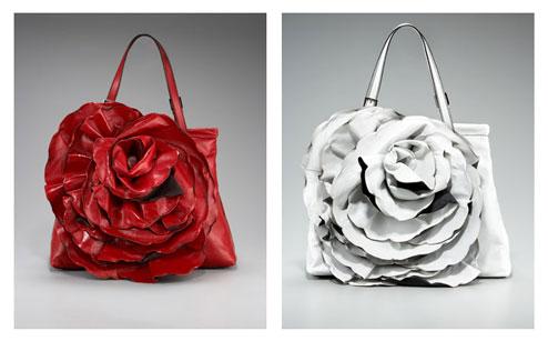 A perfect Valentine’s Gift — Valentino Rose Bag
