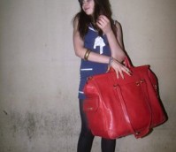 Ladies Beware of Big Handbags!