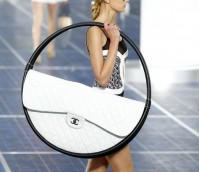 Chanel - Hula-hoop Handbag for Spring 2013