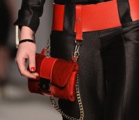 The Modern Woman’s Guide to Carrying a Handbag